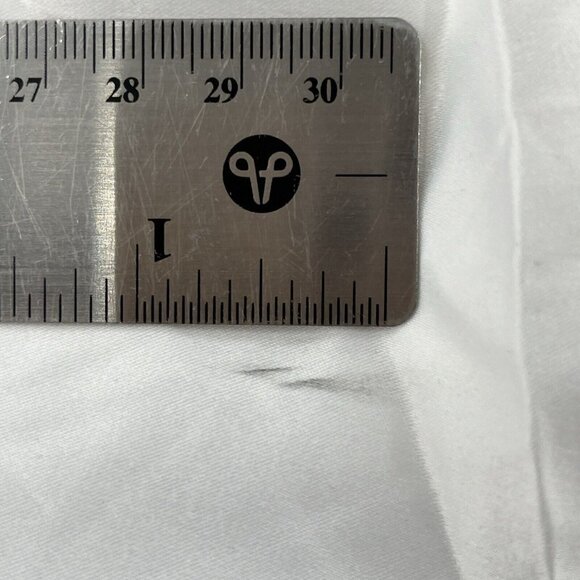 Le Rose Lauren Lace Satin Champagne Robe SIZE M/L White READ - Picture 10 of 11